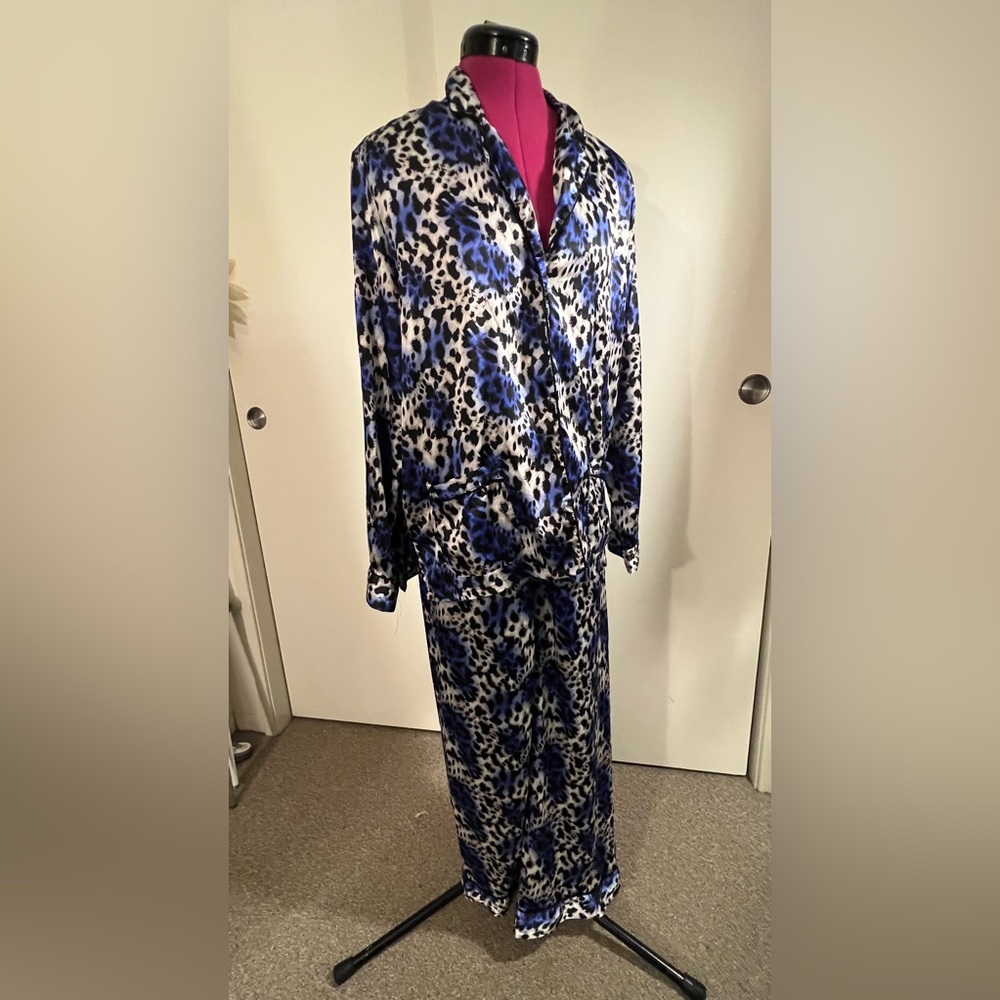 Victoria’s Secret silky blue leopard pajama set